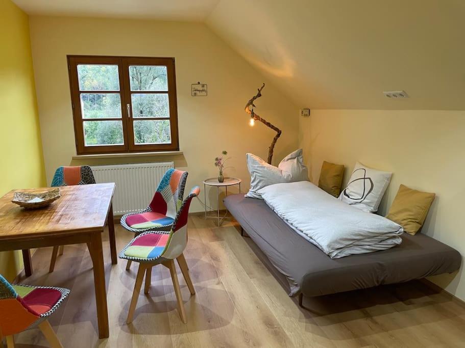 Neu Renoviertes 2Zi Appartment Im Dg เฟลด์เคียร์ช ภายนอก รูปภาพ