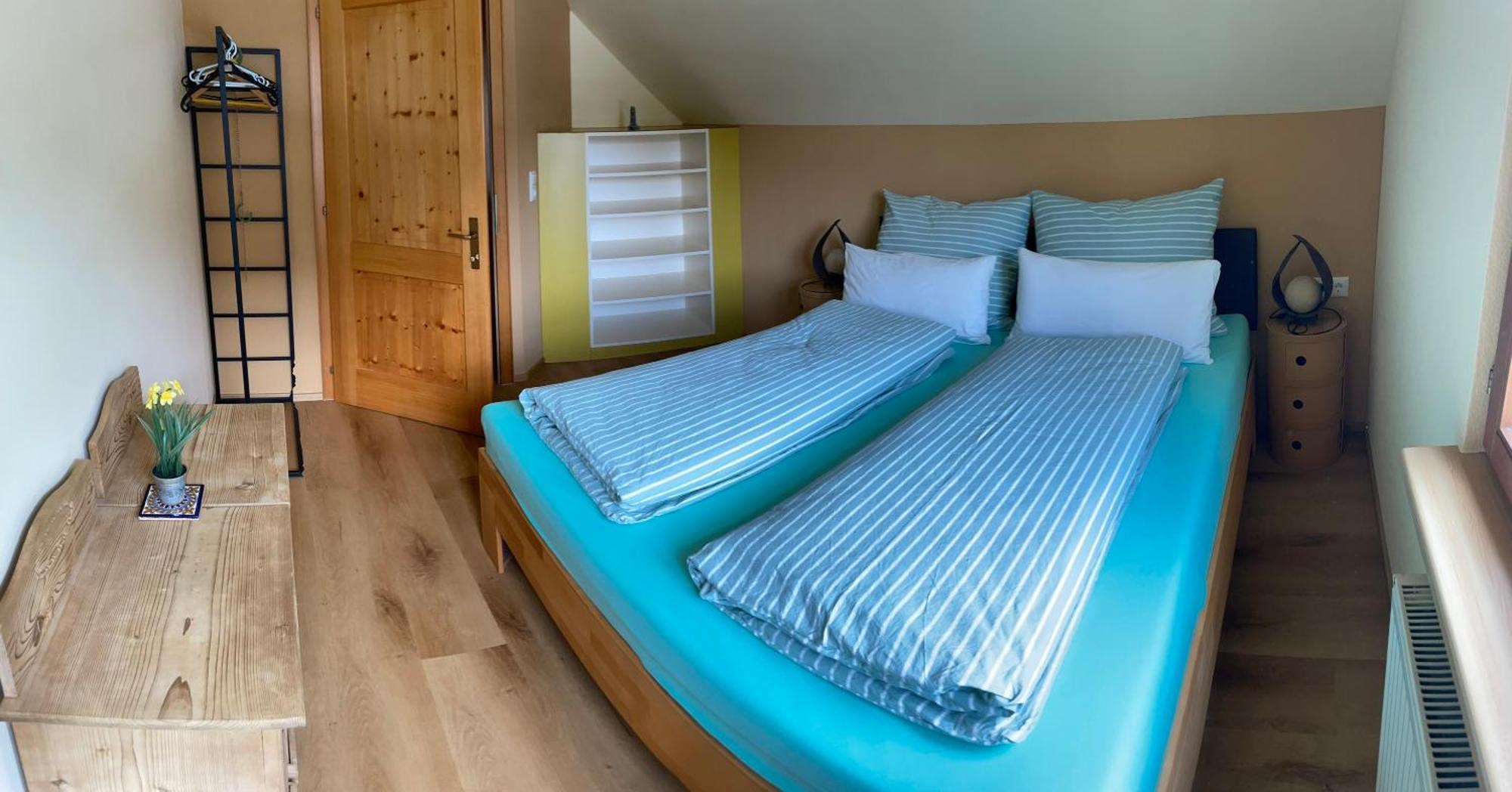 Neu Renoviertes 2Zi Appartment Im Dg เฟลด์เคียร์ช ภายนอก รูปภาพ